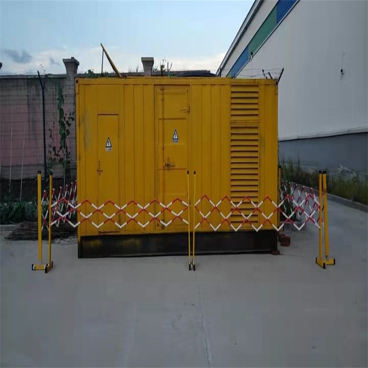 军垦路街道发电机组油箱盖上留出小气孔有什么用？
